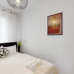 아파트 Sikorskiego 3a Twin Tower - Panoramic Terrace - 3room 브로츠와프