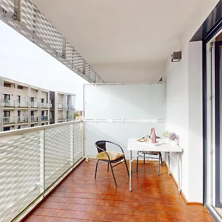Wroapart Family Comfort At Two Towers, Stylish 2-bedroom By The Odra River 2 Balconies- Parking - 10 Min From Market Square Вроцлав