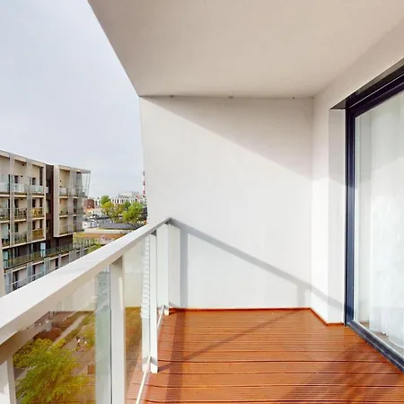 Wroapart Family Comfort At Two Towers, Stylish 2-bedroom By The Odra River 2 Balconies- Parking - 10 Min From Market Square Вроцлав